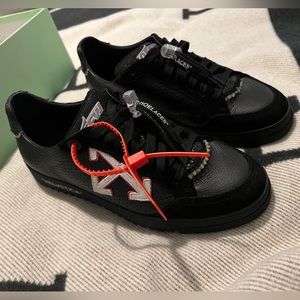Off-White by Virgil Abloh Sneakers - Helvetica